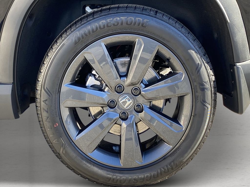 New 2026 Honda Pilot Sport image 9