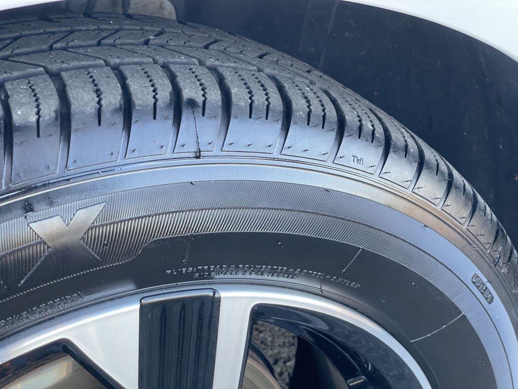 Used 2024 Nissan Sentra SV image 11