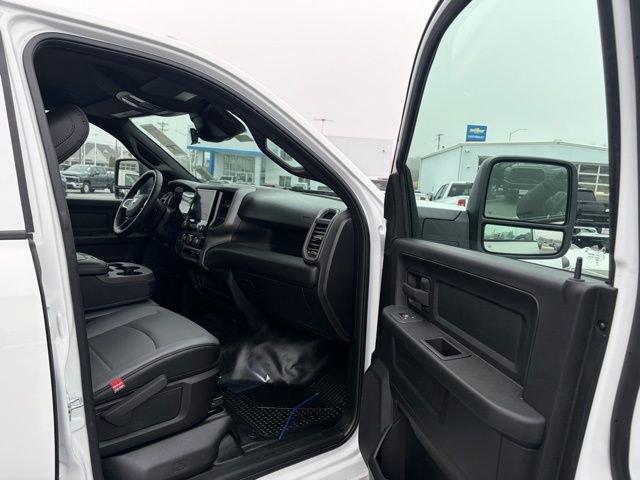 New 2026 RAM 3500 Tradesman image 25