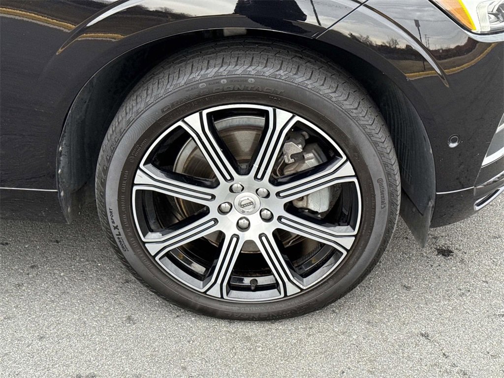 Used 2020 Volvo XC60 T6 Inscription w/ Protection Package Premier image 9