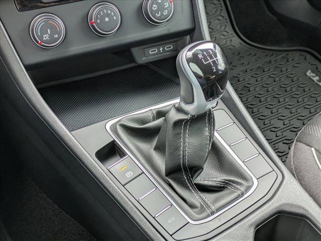 Used 2024 Volkswagen Jetta Sport image 12