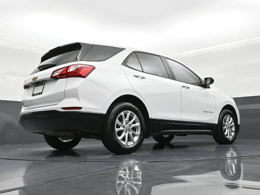 Used 2020 Chevrolet Equinox LS FWD image 27