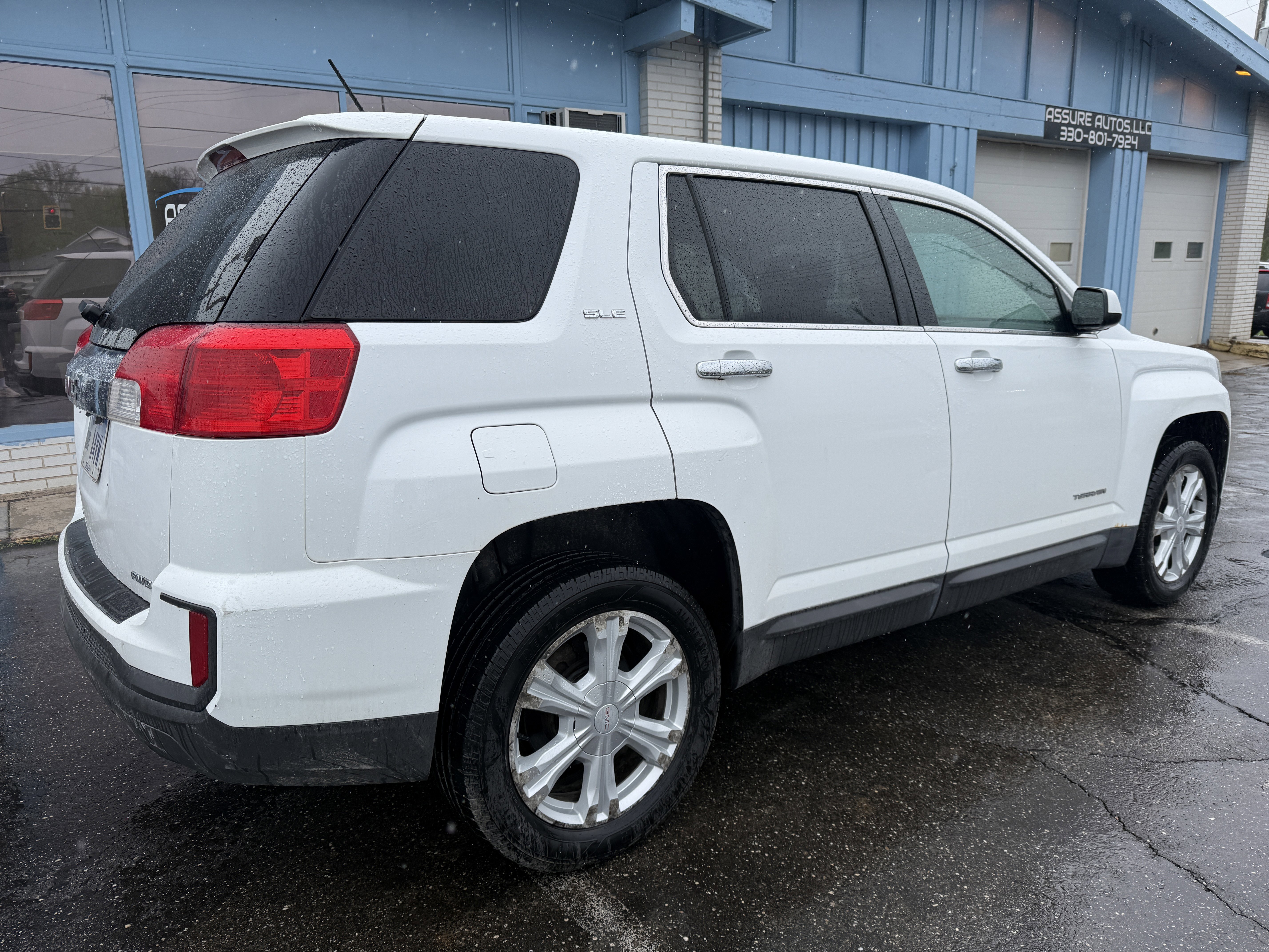 Used 2017 GMC Terrain SLE AWD/4WD image 5
