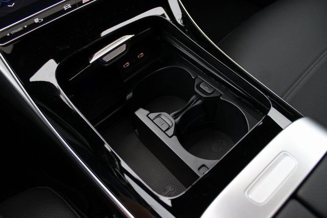 New 2025 Mercedes-Benz C 300 4MATIC Sedan image 24