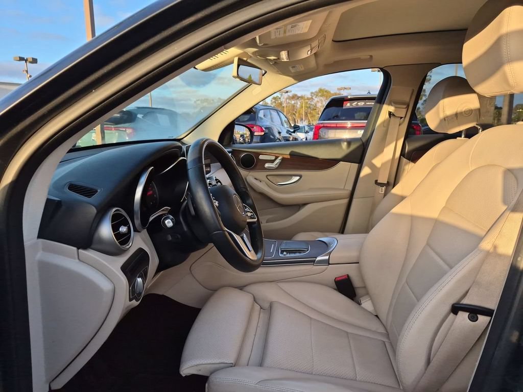 Used 2020 Mercedes-Benz GLC 300 image 20