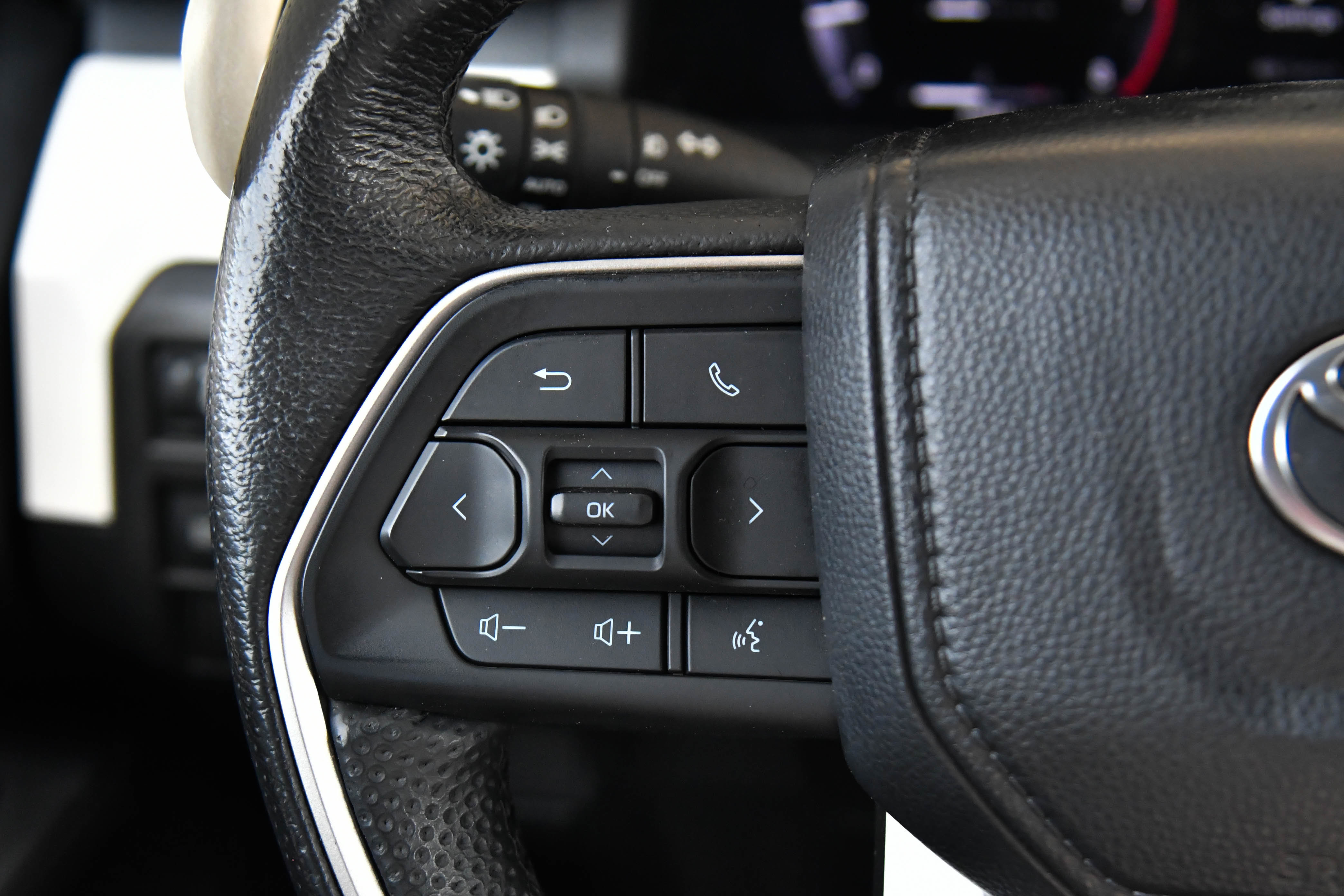 Used 2024 Toyota Tacoma TRD Sport image 32