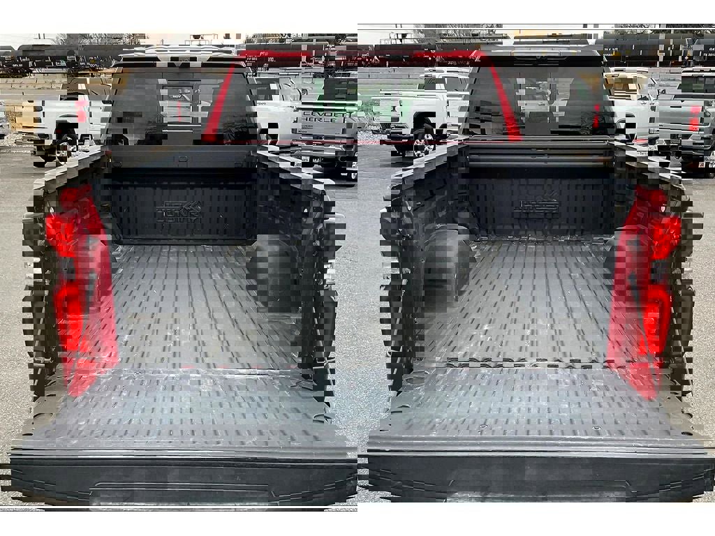 Used 2024 Chevrolet Silverado 1500 High Country w/ Technology Package image 10