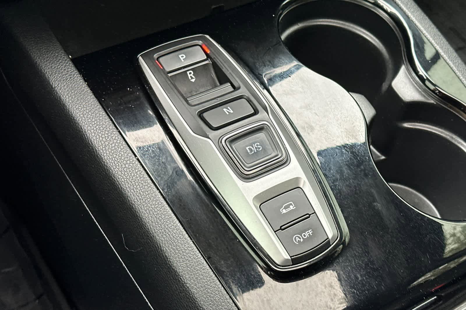 Used 2016 Honda Pilot Touring image 24
