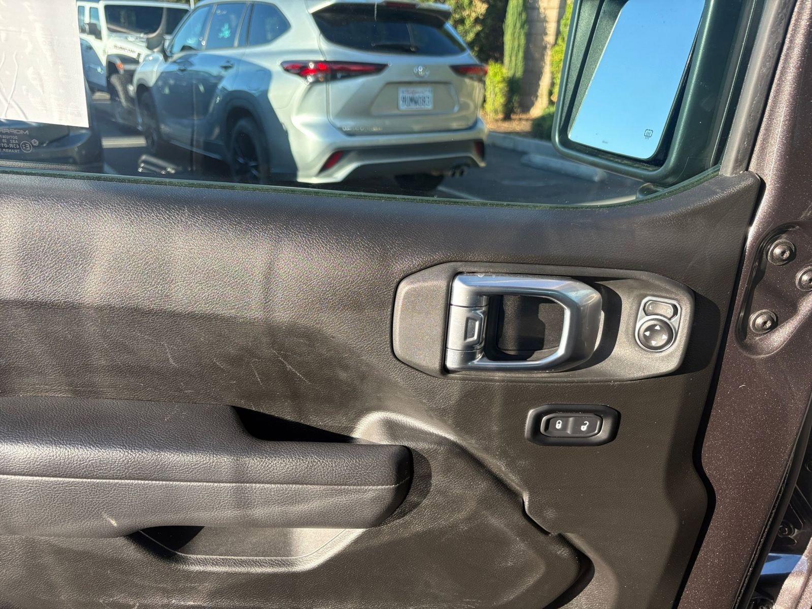 Used 2025 Jeep Wrangler Sport S AWD/4WD image 18