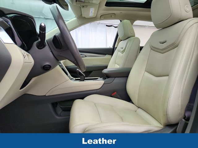 Used 2017 Cadillac XT5 Luxury AWD/4WD image 10