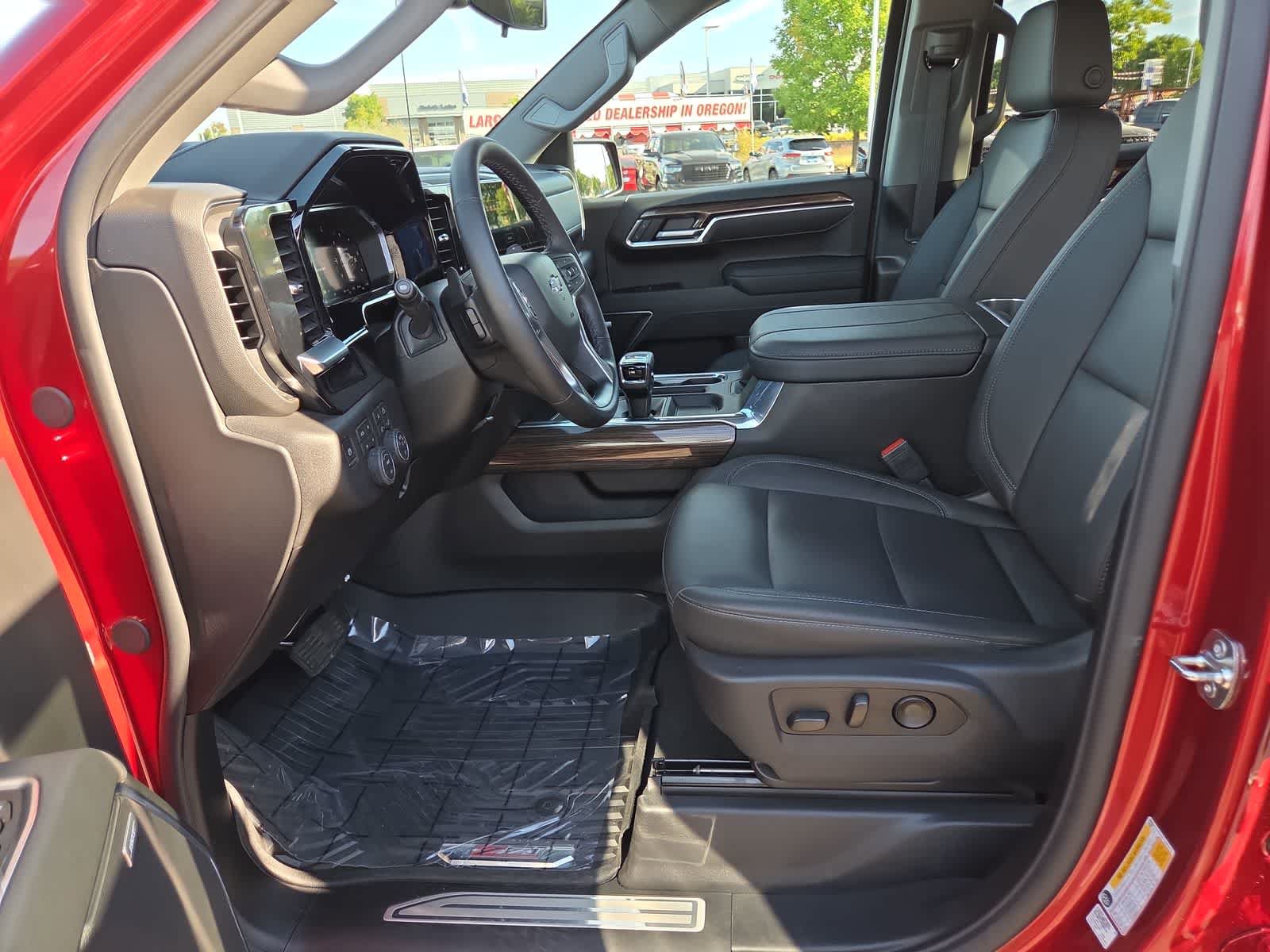 Used 2026 Chevrolet Silverado 1500 RST w/ RST All Star Premium Package AWD/4WD image 19