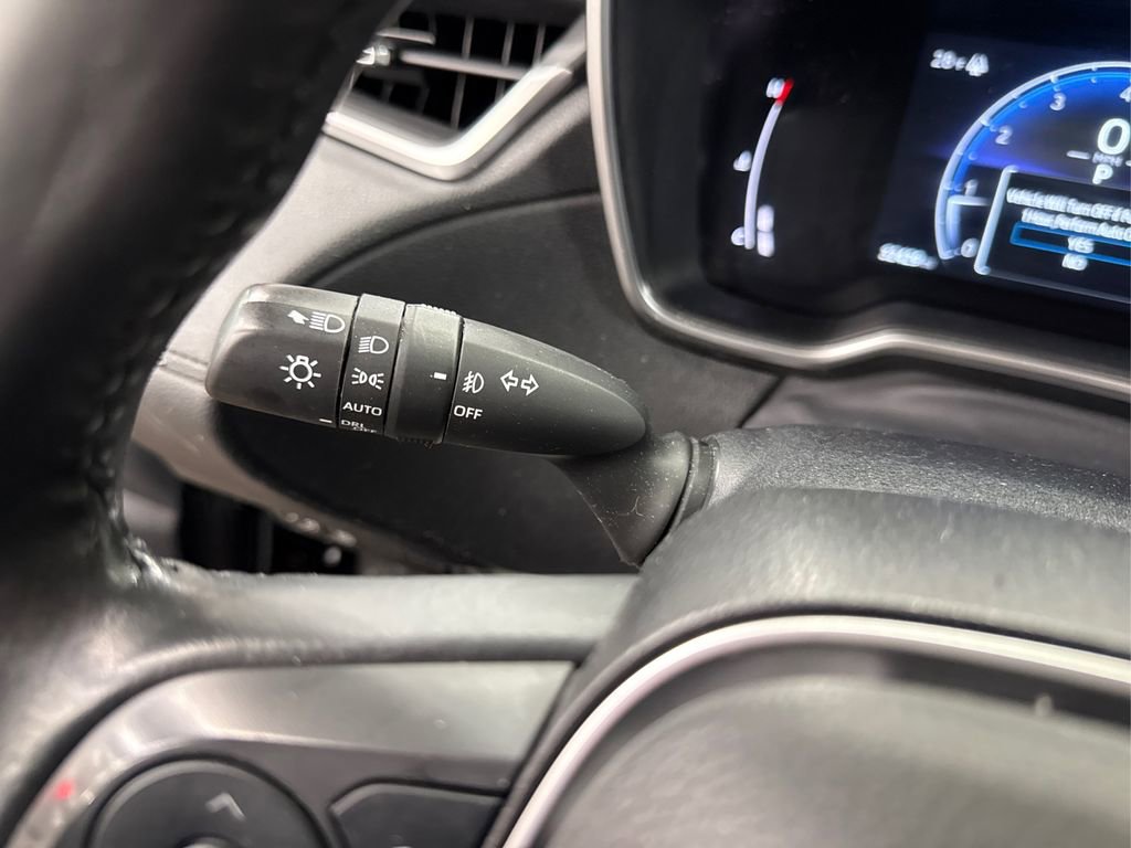 Used 2023 Toyota Corolla Cross XLE w/ Convenience Package image 26