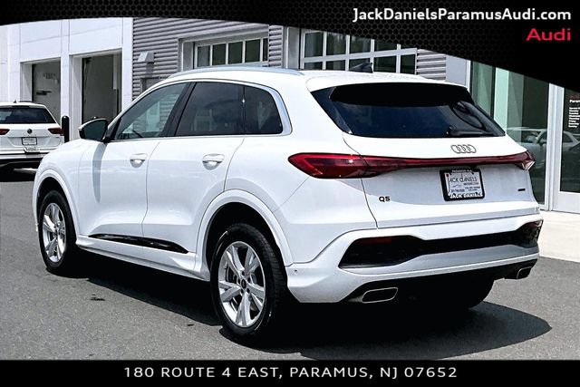 Used 2025 Audi Q5 Premium w/ Convenience Package AWD/4WD image 10