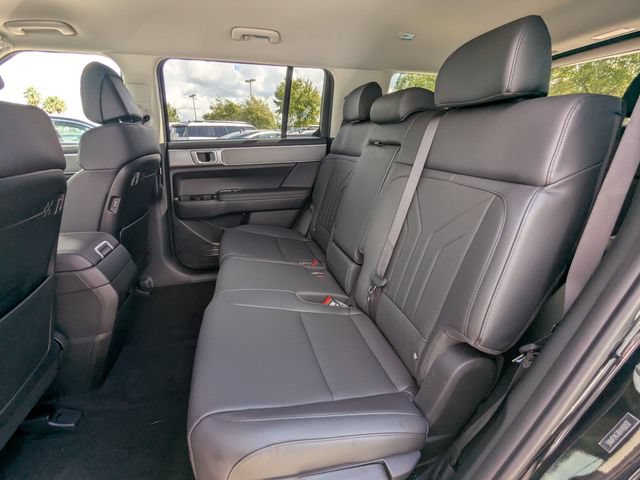 New 2027 Hyundai Santa Fe SEL FWD image 17
