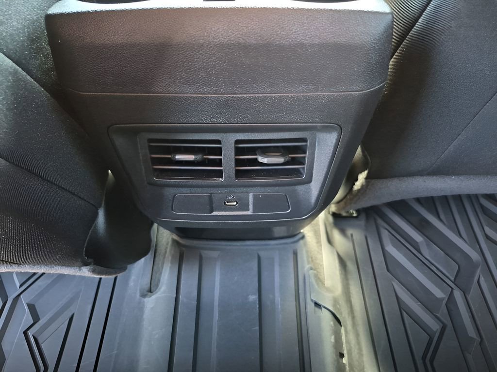 Used 2024 GMC Canyon Elevation image 21