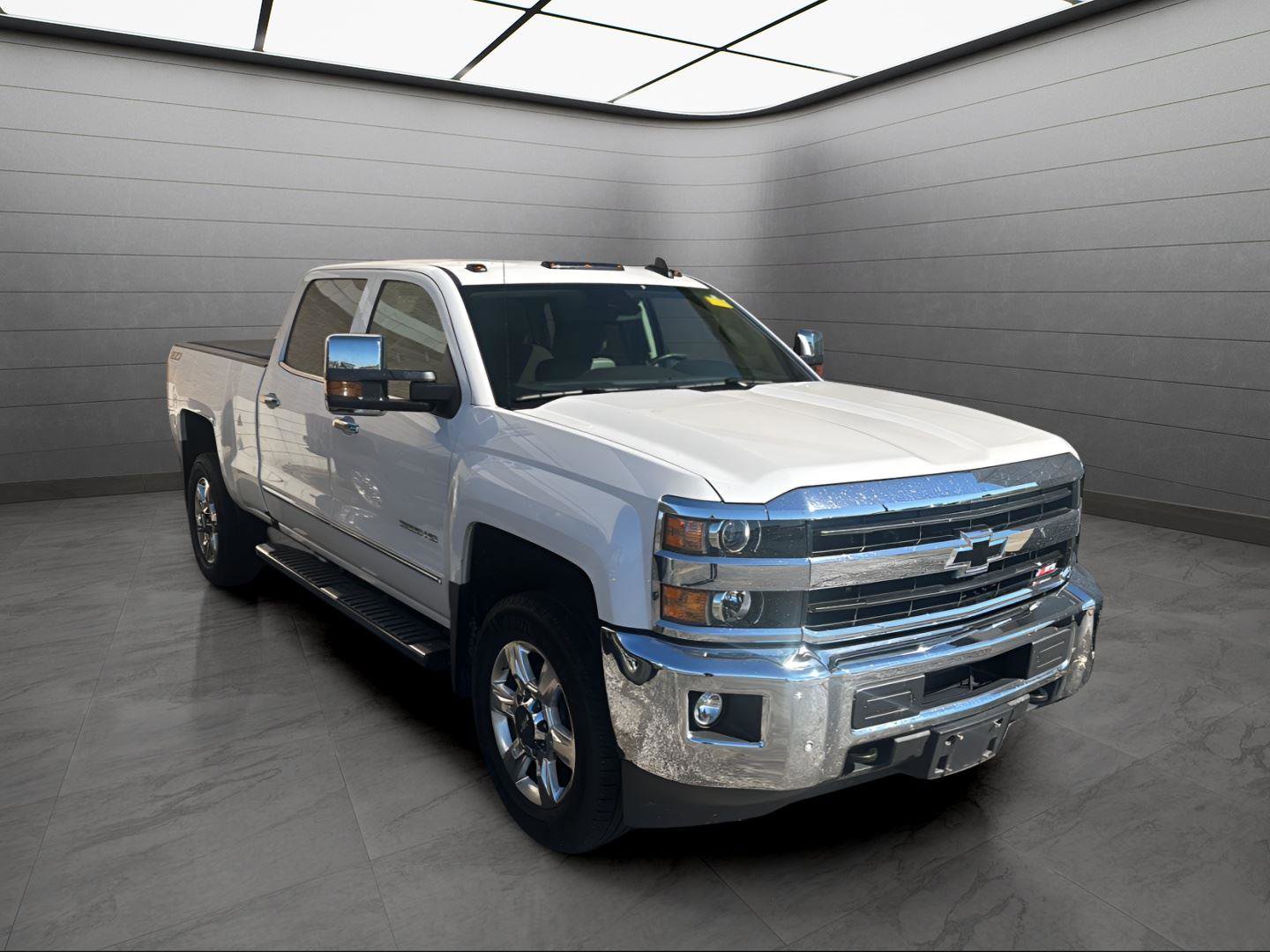 Used 2018 Chevrolet Silverado 2500 LTZ w/ LTZ Plus Package image 19