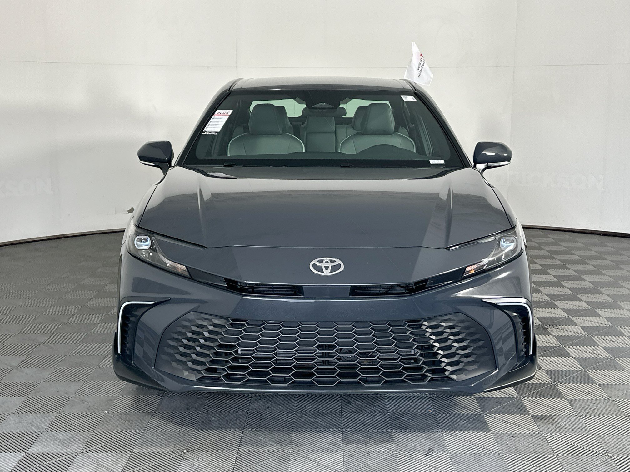 Used 2026 Toyota Camry SE FWD image 8