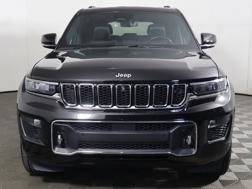 Used 2023 Jeep Grand Cherokee Overland w/ Adv Protech Group III AWD/4WD image 16