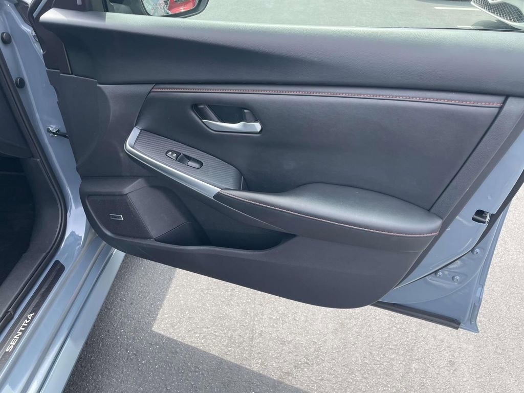 Used 2024 Nissan Sentra SR w/ SR Premium Package image 23