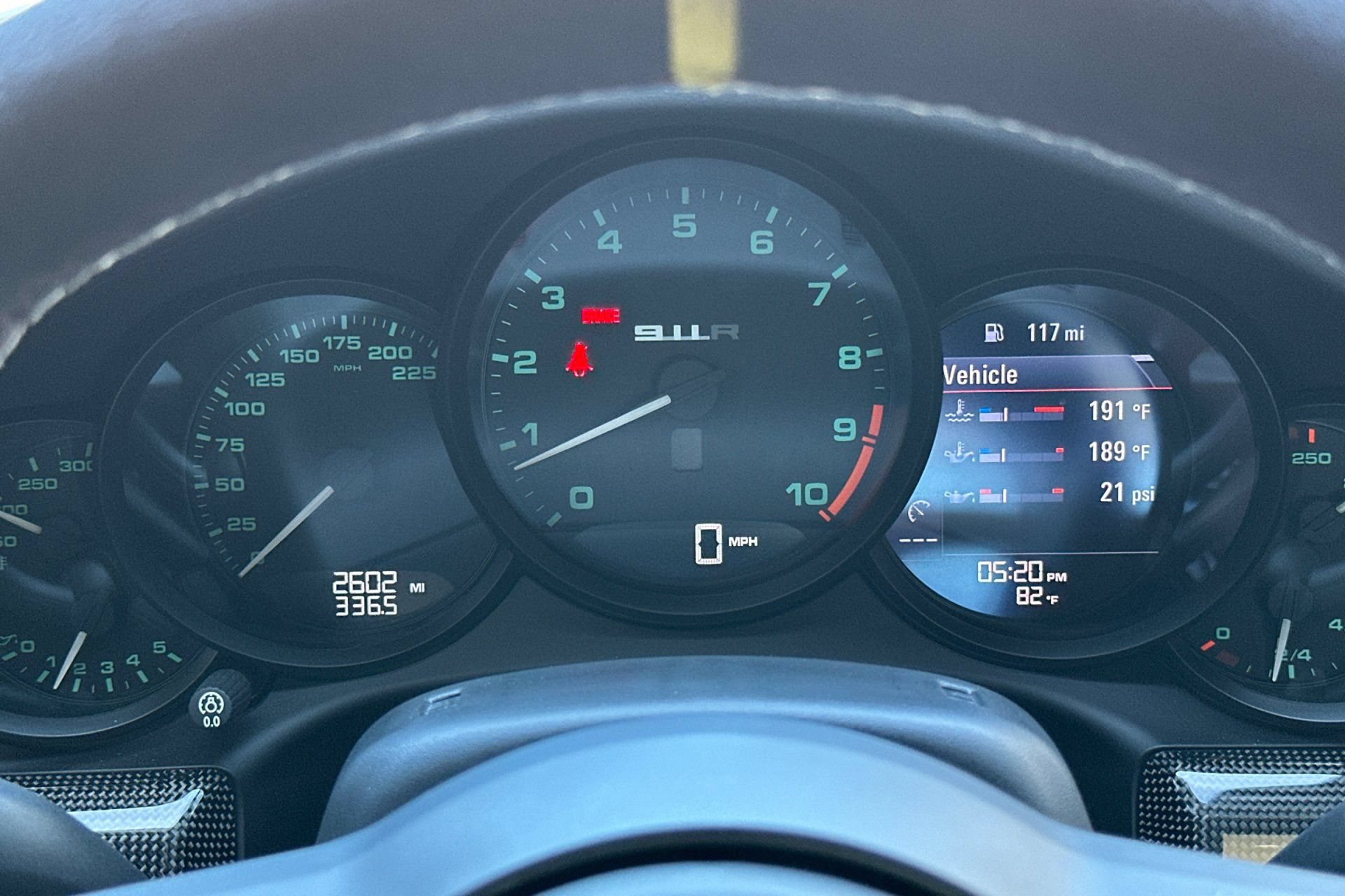 Certified 2016 Porsche 911 R RWD image 28