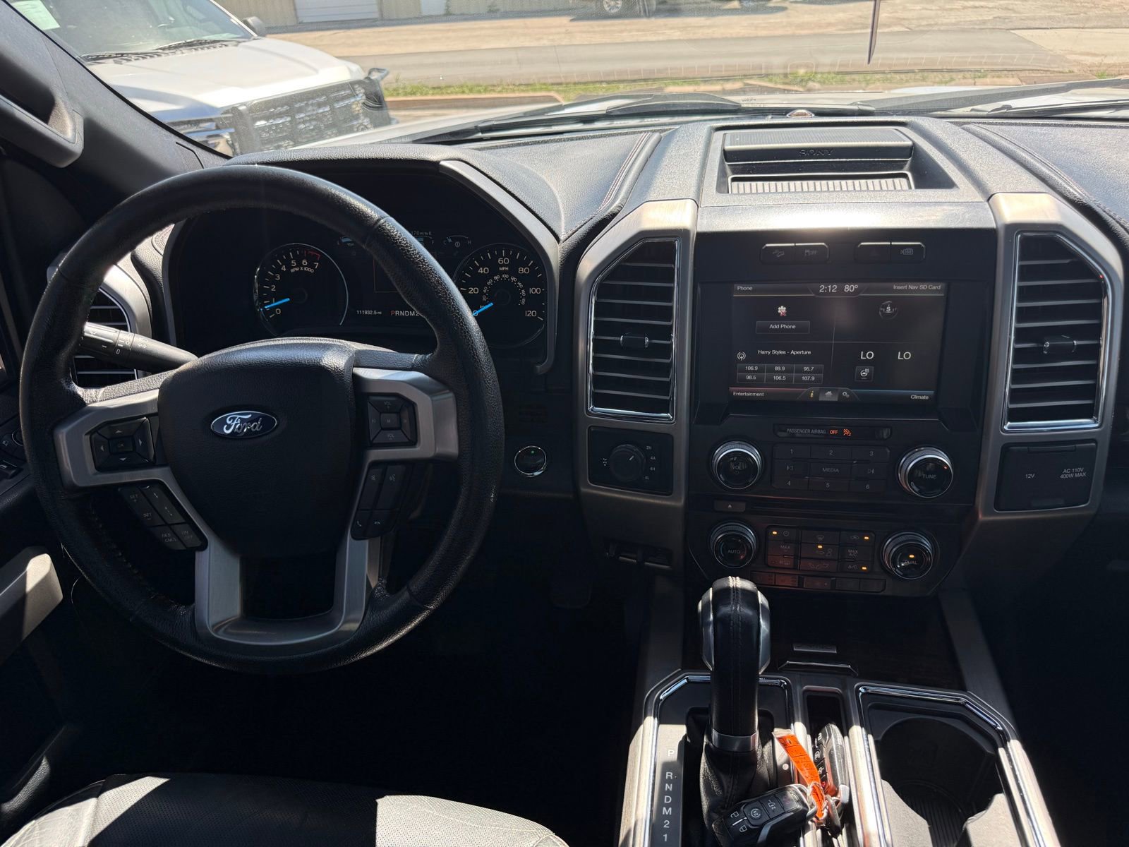 Used 2015 Ford F150 Platinum w/ Equipment Group 701A Luxury image 16