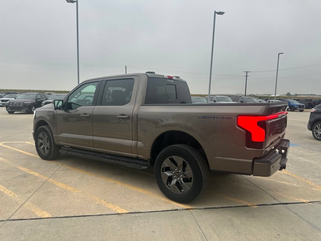 Used 2023 Ford F150 Lightning Lariat AWD/4WD image 5