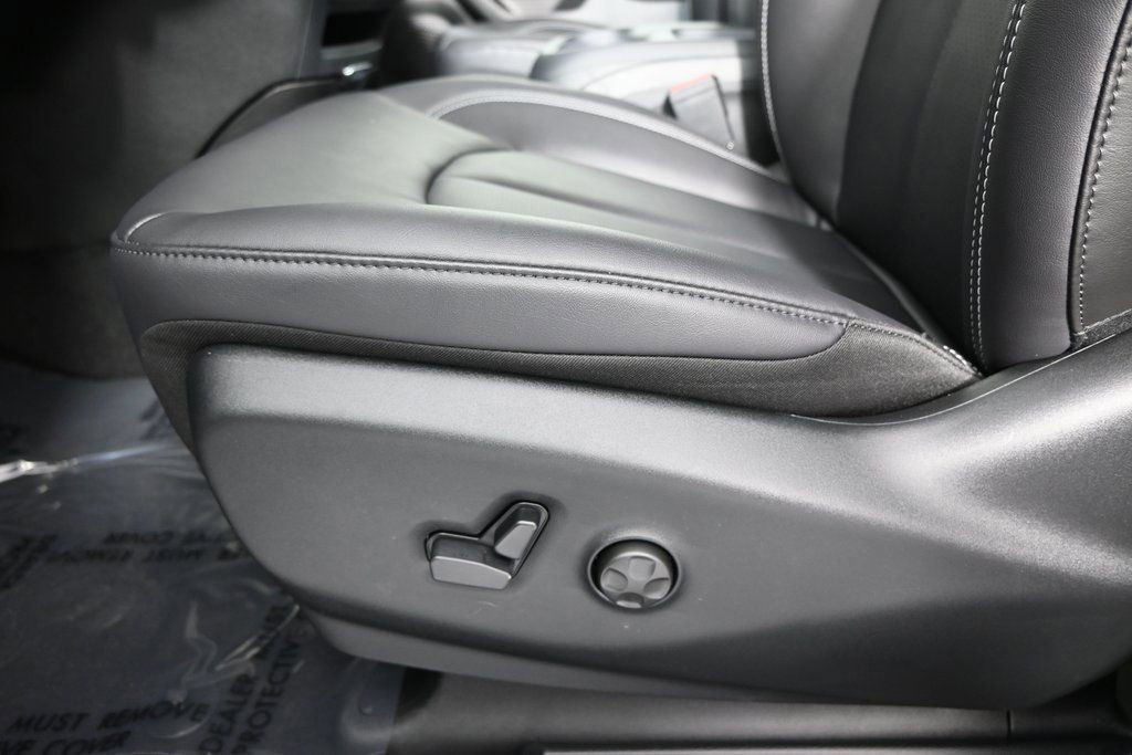 New 2026 Chrysler Pacifica Select image 23