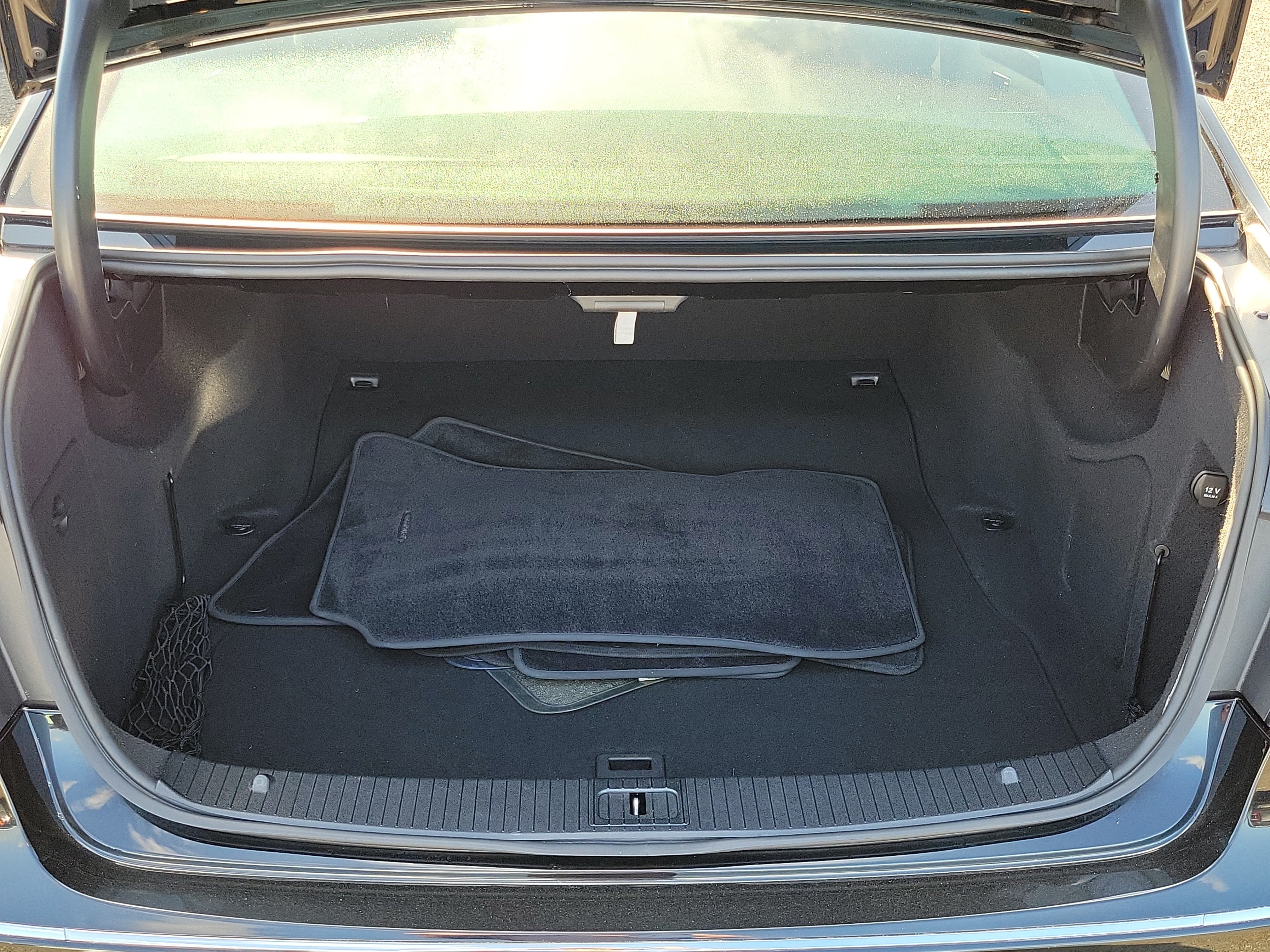 Used 2010 Mercedes-Benz E 350 Sedan image 20