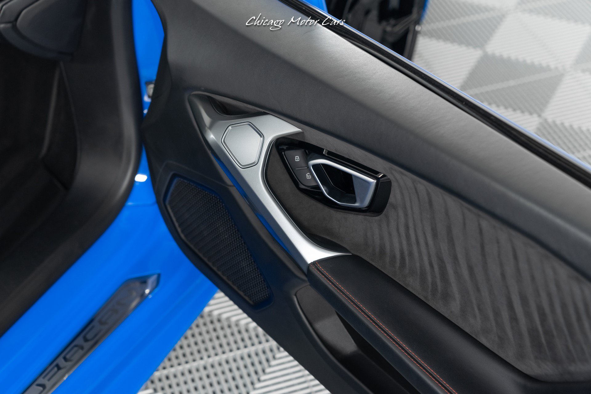 Used 2017 Lamborghini Huracan LP 580-2 RWD image 30