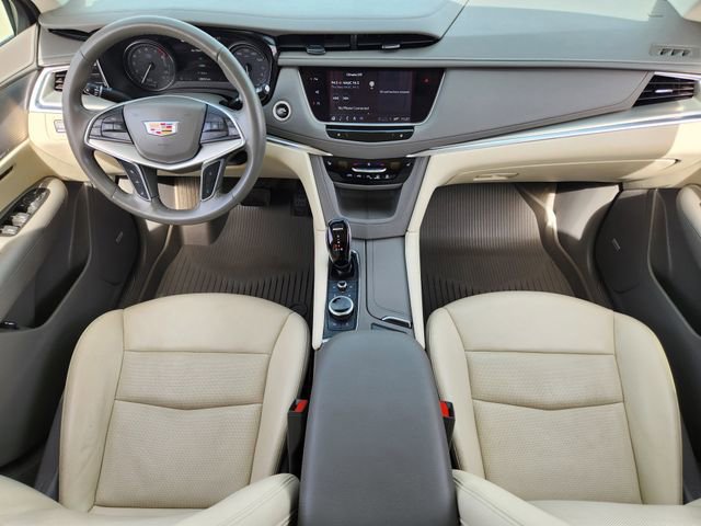 Used 2023 Cadillac XT5 Premium Luxury w/ Technology Package FWD image 24