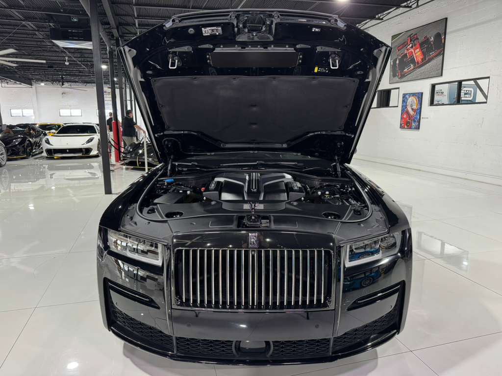 Used 2022 Rolls-Royce Ghost Black Badge image 48