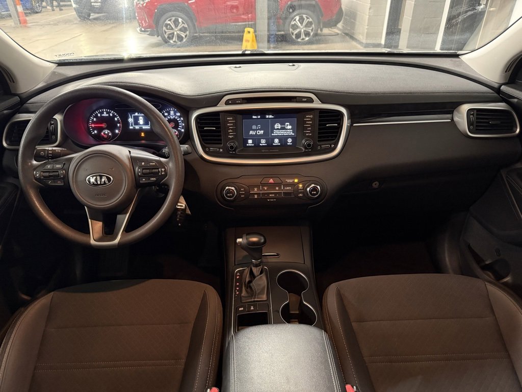 Used 2018 Kia Sorento LX image 18