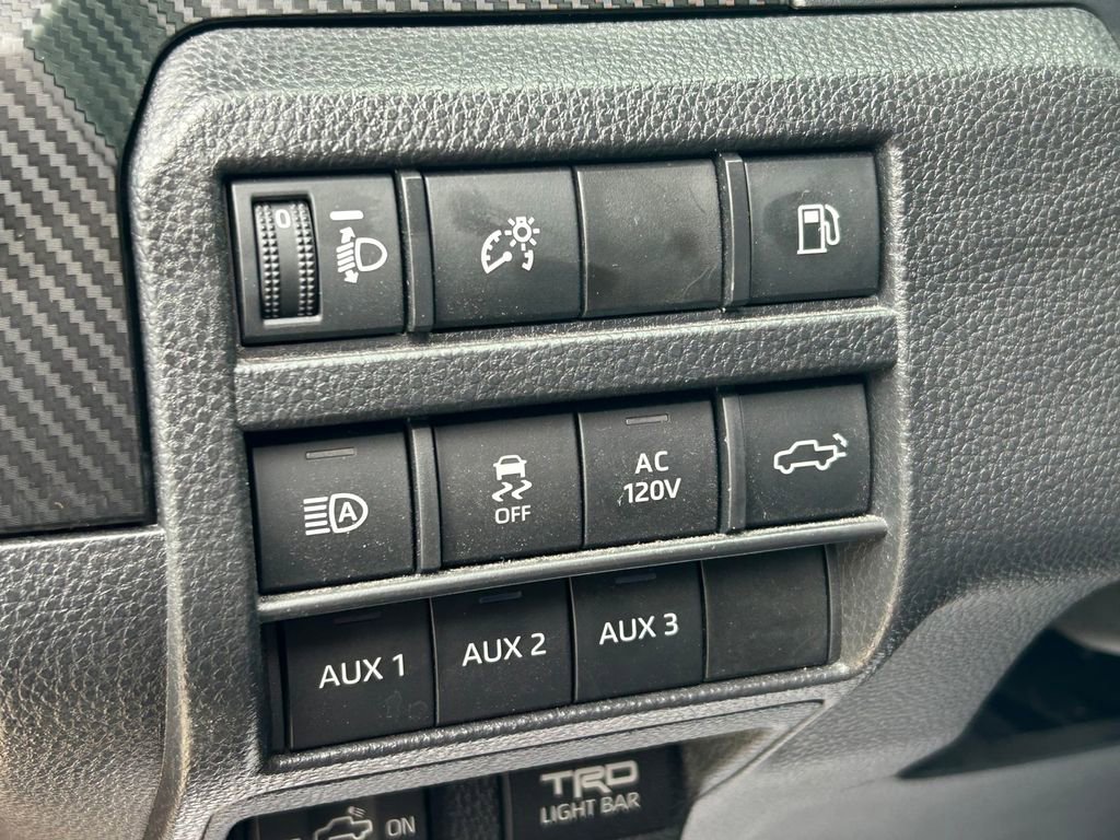 Used 2024 Toyota Tacoma TRD Pro AWD/4WD image 28