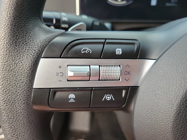 Used 2025 Hyundai Sonata SEL FWD image 27
