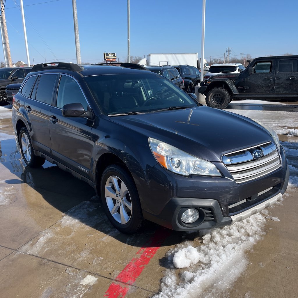 Used 2013 Subaru Outback 2.5i Limited w/ Moonroof Pkg image 7
