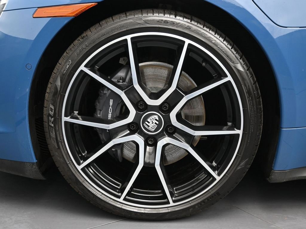 Used 2023 Porsche Taycan image 10