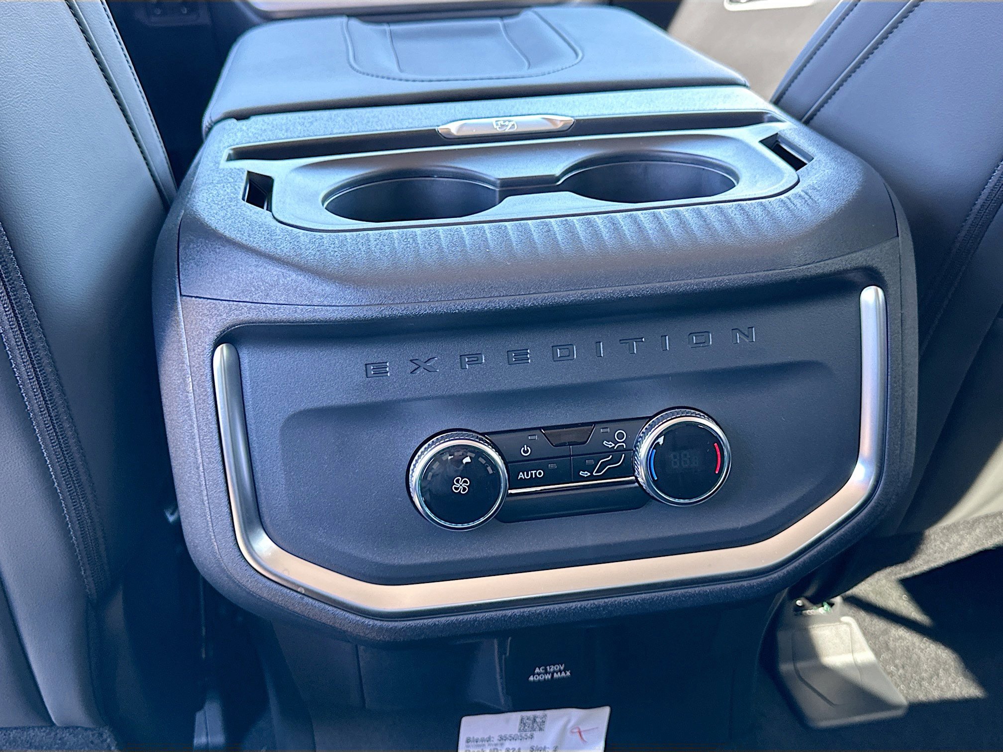 New 2026 Ford Expedition Active image 18