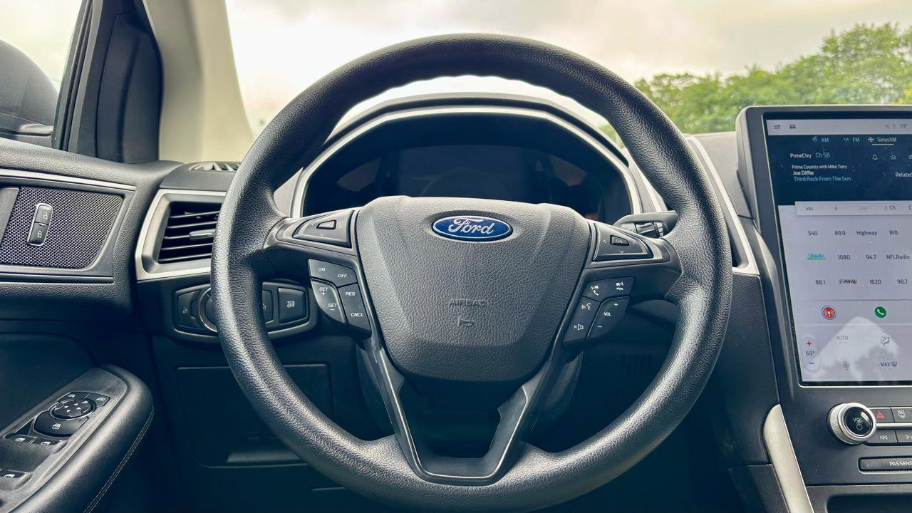 Used 2021 Ford Edge SE FWD image 20