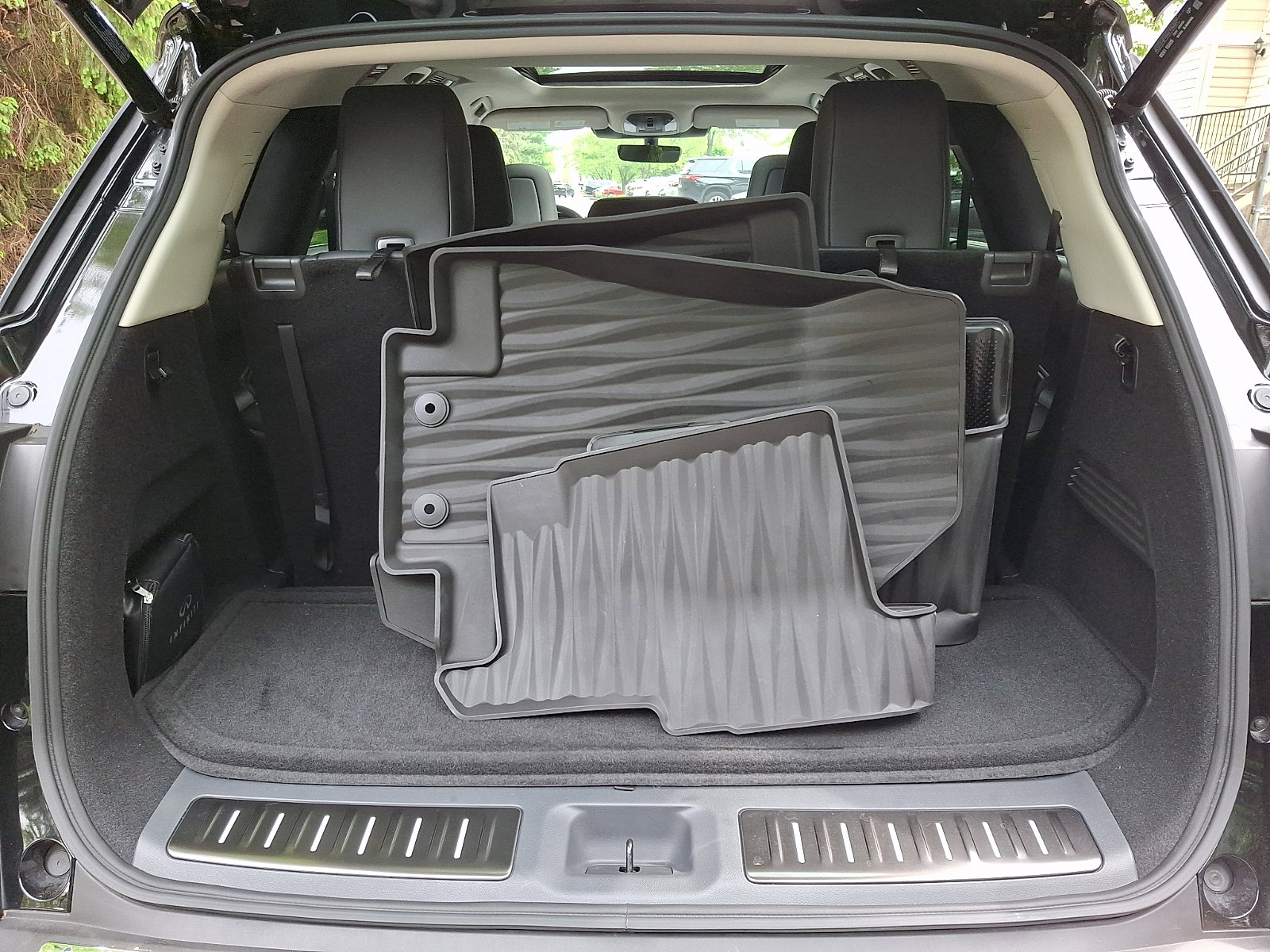 Used 2024 INFINITI QX60 Luxe w/ Cargo Package AWD/4WD image 30