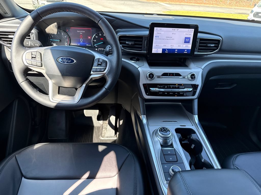 Used 2024 Ford Explorer XLT w/ Equipment Group 202A AWD/4WD image 24