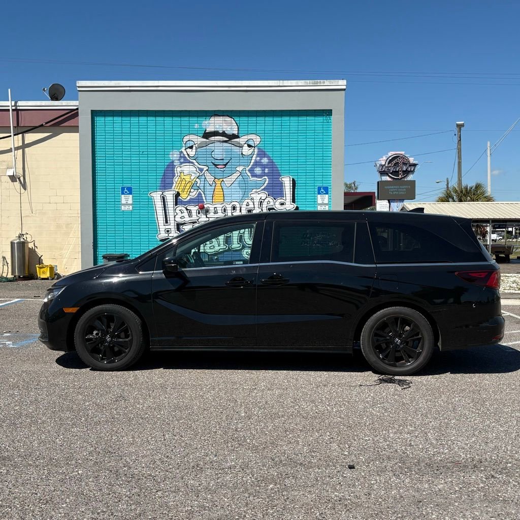 Used 2024 Honda Odyssey Sport image 6