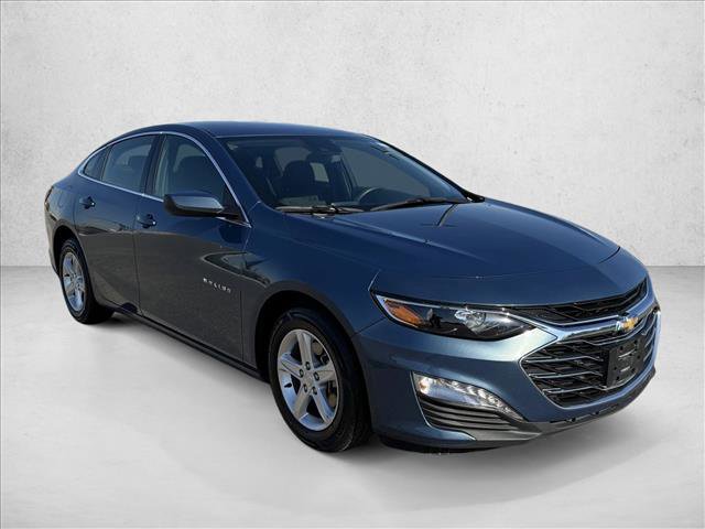Used 2024 Chevrolet Malibu LT image 3