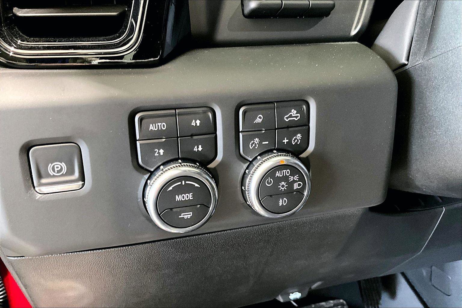 New 2026 GMC Sierra 1500 AT4 w/ AT4 Premium Package image 18