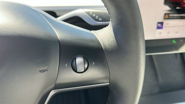 Used 2024 Tesla Model Y Long Range image 13