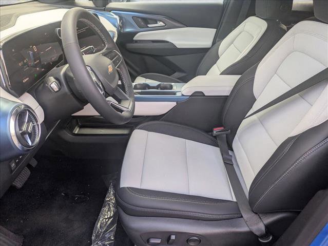 New 2026 Chevrolet Equinox EV LT image 4