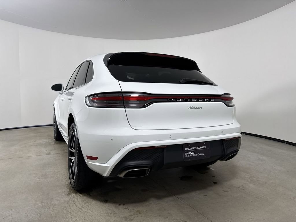 Certified 2025 Porsche Macan image 20