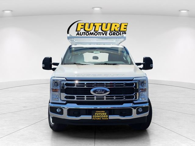 New 2025 Ford F350 XL w/ XL Chrome Package image 2