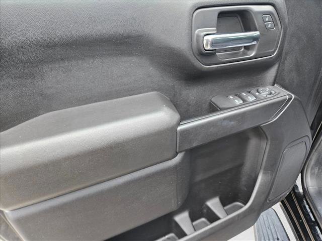 Used 2025 Chevrolet Silverado 1500 Custom image 11