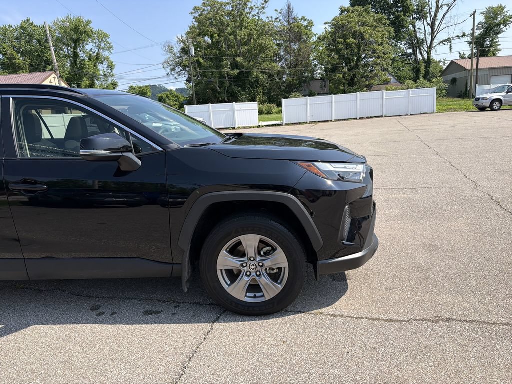 Used 2025 Toyota RAV4 XLE w/ Convenience Package AWD/4WD image 2