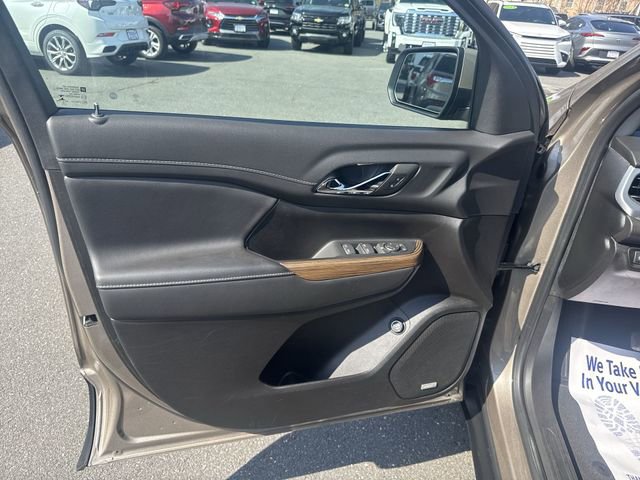 Certified 2023 GMC Acadia SLE w/ Driver Convenience Package image 23